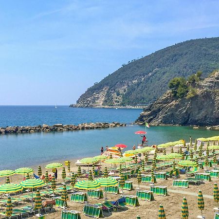 Amazing Apartment In Moneglia With House Sea View Екстер'єр фото