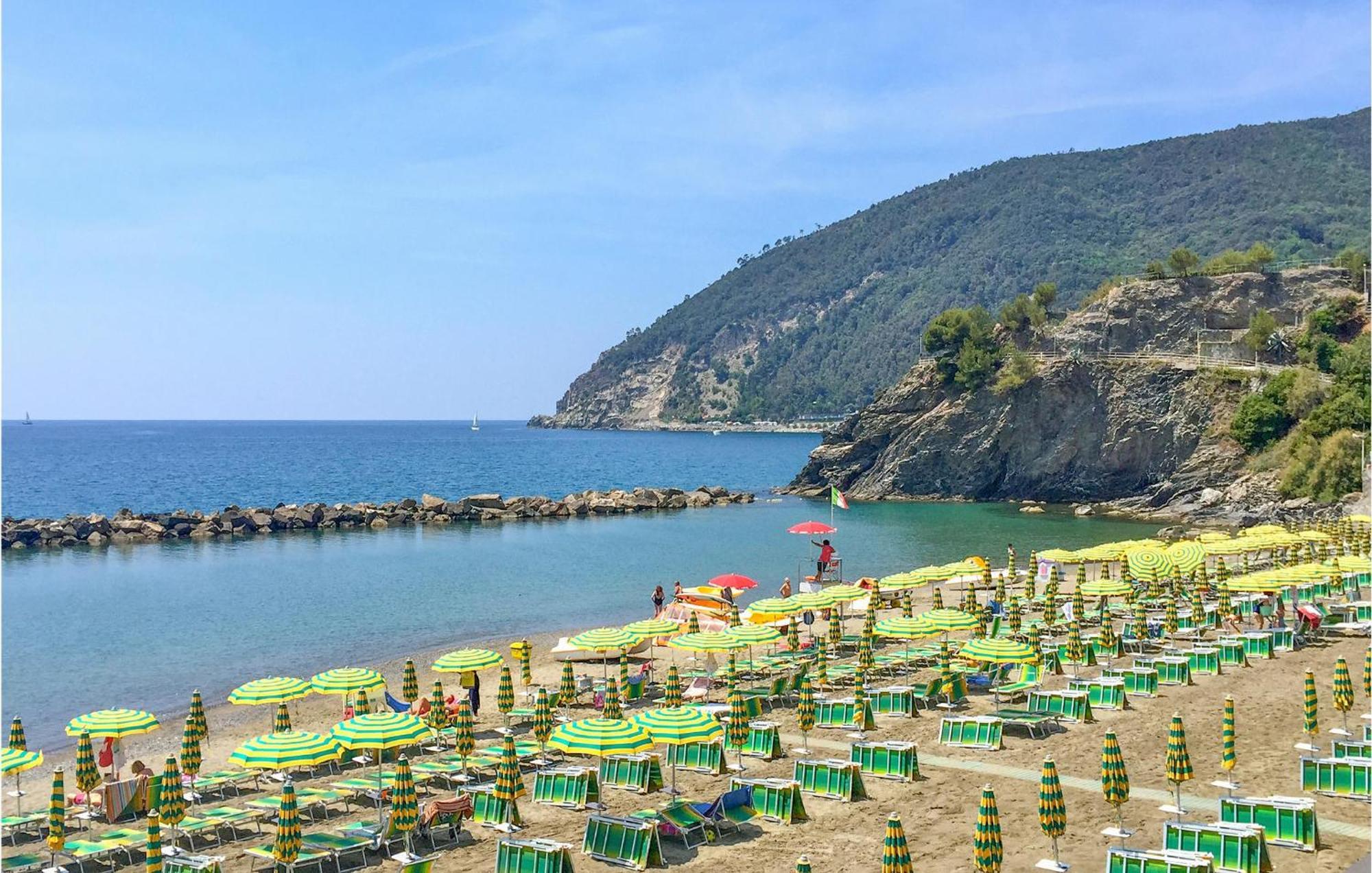 Amazing Apartment In Moneglia With House Sea View Екстер'єр фото